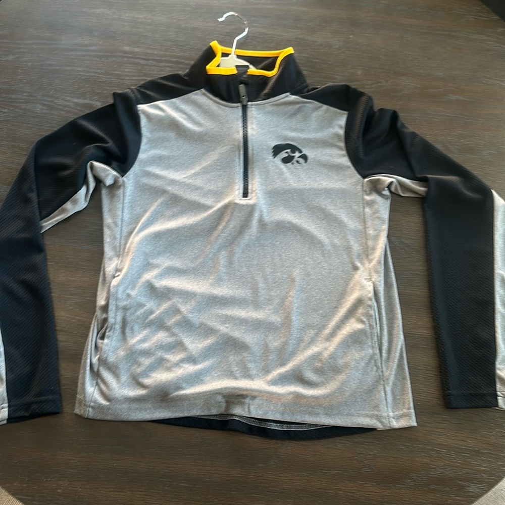Youth boys Iowa Hawkeyes gear